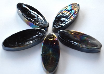 Deko Mosaik irisierend oval 5cm schwarz/antrazit 5 St.- ca. 70g Deko Mosaik irisierend oval 5cm schwarz/antrazit 5 St.- ca. 70g