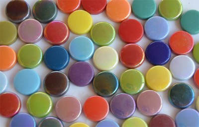 Glas Mosaiksteine rund 20mm Buntmix Stärke 6mm 100g ca. 22 St.