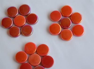 Glas Mosaiksteine rund 20mm Rotmix Stärke 6mm 100g ca. 22 St.