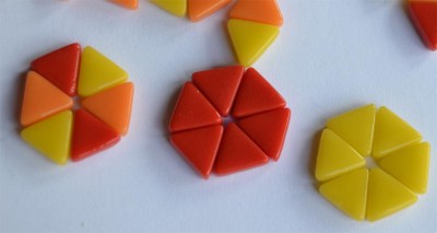 Mosaiksteine dreieckig Seitenlänge 1cm Sonnenmix 30g ca.55 St. Mosaiksteine dreieckig Seitenlänge 1cm Sonnenmix 30g ca.55 St.