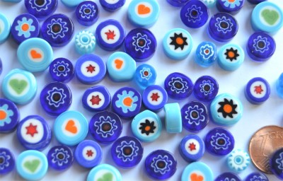 Millefiori Glas Mosaiksteine rund Blaumix 7-15mm 30g ca.25-30St.