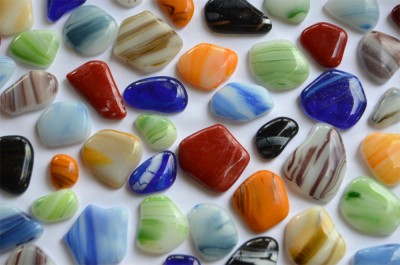 Glas Mosaiksteine unreg. marmoriert bunt frostsicher 300g ca50St Glas Mosaiksteine unreg. marmoriert bunt frostsicher 300g ca50St