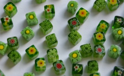 Mini Millefiori Schmuckmosaik 4x4mm grün 4g ca. 30 St.