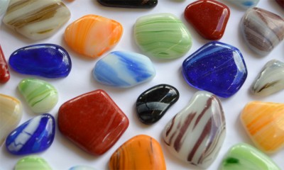 Glas Mosaiksteine unreg. marmoriert bunt frostsicher 300g ca50St Glas Mosaiksteine unreg. marmoriert bunt frostsicher 300g ca50St