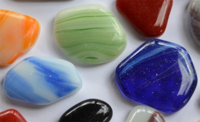 Glas Mosaiksteine unreg. marmoriert bunt frostsicher 300g ca50St Glas Mosaiksteine unreg. marmoriert bunt frostsicher 300g ca50St