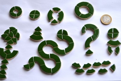 Keramikmosaik grün, 6 Kreise 3 Gr., 24 St.einzelne Teile, ca.32g Keramikmosaik grün, 6 Kreise 3 Gr., 24 St.einzelne Teile, ca.32g