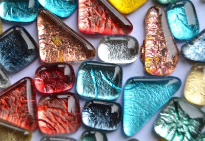 Glas Mosaiksteine unregelm. auffällige Struktur bunt 100g ca70St Glas Mosaiksteine unregelm. auffällige Struktur bunt 100g ca70St