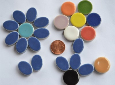 Keramik Mosaikteine Set: 10 oval blau und 10 rund bunt ca. 35g