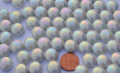 Mosaiksteine irisierend rund 12mm weiß Stärke 6mm 50g, ca. 32St.