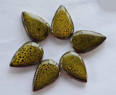 Mosaiksteine Keramik Tropfenform Leopard-gelb 6 St. - ca. 25g Mosaiksteine Keramik Tropfenform Leopard-gelb 6 St. - ca. 25g