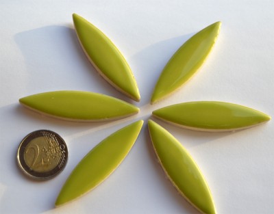 Mosaiksteine Blattform 6cm lang Keramik grün 6 St.- ca.45g Mosaiksteine Blattform 6cm lang Keramik grün 6 St.- ca.45g