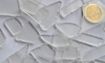 Restglas klar strukturiert ca. 1-7cm, 500 Gramm, ca. 100 St. Restglas klar strukturiert ca. 1-7cm, 500 Gramm, ca. 100 St.