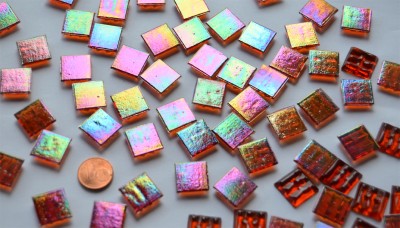 Glas Mosaiksteine schimmernd rot 1,5cm 100 St.- ca. 145g