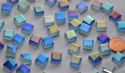 Soft Glas Mosaiksteine Blaumix irisierend 1x1cm 100g, ca. 115 St