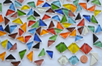 Soft-Glas Mosaiksteine dreieckig bunt 200g ca. 100 St. Soft-Glas Mosaiksteine dreieckig bunt 200g ca. 100 St.