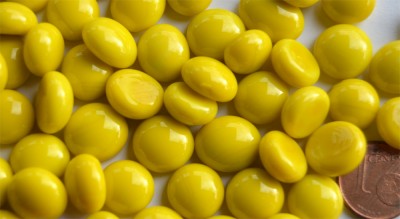 Glasnuggets 10-12mm gelb opak, NICHT transp. 70g ca. 50 St. Glasnuggets 10-12mm gelb opak, NICHT transp. 70g ca. 50 St.