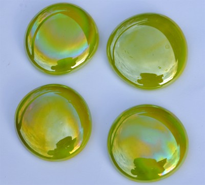 Glasnuggets XL 32-37mm hellgrün opak hochglänz/irisierend 4St.ca.70g. Glasnuggets XL 32-37mm hellgrün opak hochglänz/irisierend 4St.ca.70g.
