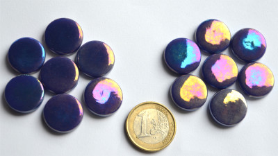 Mosaiksteine rund 17-18mm dunkelblau irisierend Stärke 4mm, 14 St.- 30g.
