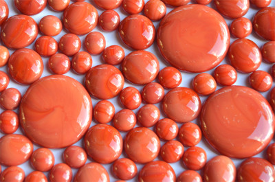 Glasnuggets rot Mix opak in 3 Größen 10-44 mm, 230g, ca. 75 St. Glasnuggets rot Mix opak in 3 Größen 10-44 mm, 230g, ca. 75 St.