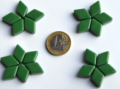Mosaiksteine Raute grün ca. 11x18mm 36 gr. ca. 22 St.