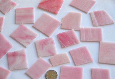 Tiffany Glas rosa marmoriert 200g. Glasstücke ca. 15-17St. Tiffany Glas rosa marmoriert 200g. Glasstücke ca. 15-17St.