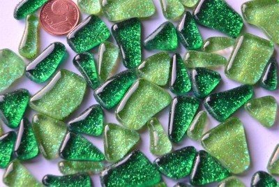 Mosaiksteine (Soft-Glas) Glitter unregelm. Grünmix 200g ca.120St.