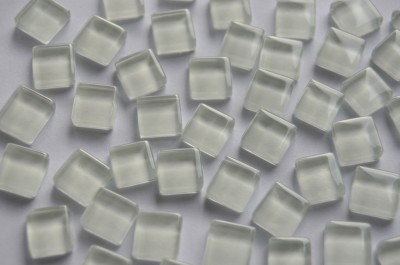 Mini Mosaik Softglas weiß 1x1cm 220 St. ca. 180g