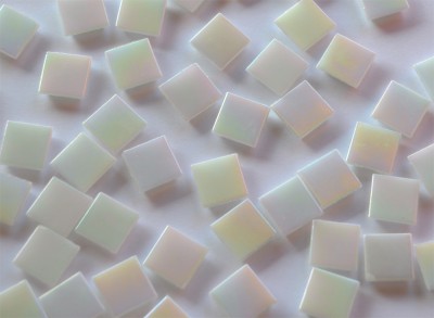 Glasmosaiksteine schimmernd weiß 1,5x1,5cm 100 St.- ca. 145g