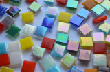 Mosaiksteine bunt mit Regenbogenschimmer 1x1cm, 100 St.- ca68g Mosaiksteine bunt mit Regenbogenschimmer 1x1cm, 100 St.- ca68g