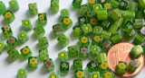 Mini Millefiori Schmuckmosaik 4x4mm grün 4g ca. 30 St. Mini Millefiori Schmuckmosaik 4x4mm grün 4g ca. 30 St.
