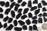 Bruchmosaik 1-3cm frostsicher Keramik schwarz 100g ca. 45 St. Bruchmosaik 1-3cm frostsicher Keramik schwarz 100g ca. 45 St.