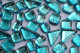 Soft- Glas Mosaiksteine unregelm. Blattstruktur blau 100g ca70St