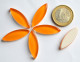 Glas Mosaiksteine Blattform ca. 3cm lang, orange 5 St.- ca. 9g.