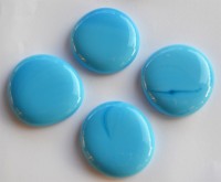 Dekosteine XL 32-37mm blau opak nicht transparent 4 Stück ca. 70g. Dekosteine XL 32-37mm blau opak nicht transparent 4 Stück ca. 70g.